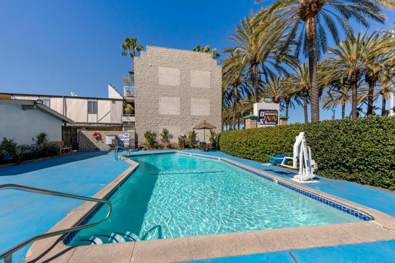 Anaheim Discovery Inn And Suites Exterior foto