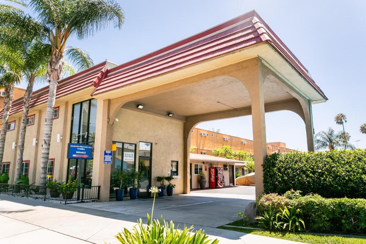 Anaheim Discovery Inn And Suites Exterior foto