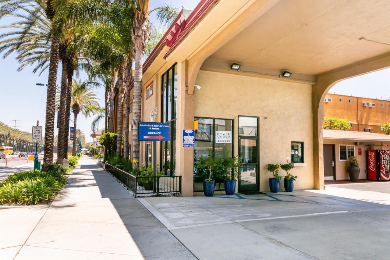 Anaheim Discovery Inn And Suites Exterior foto